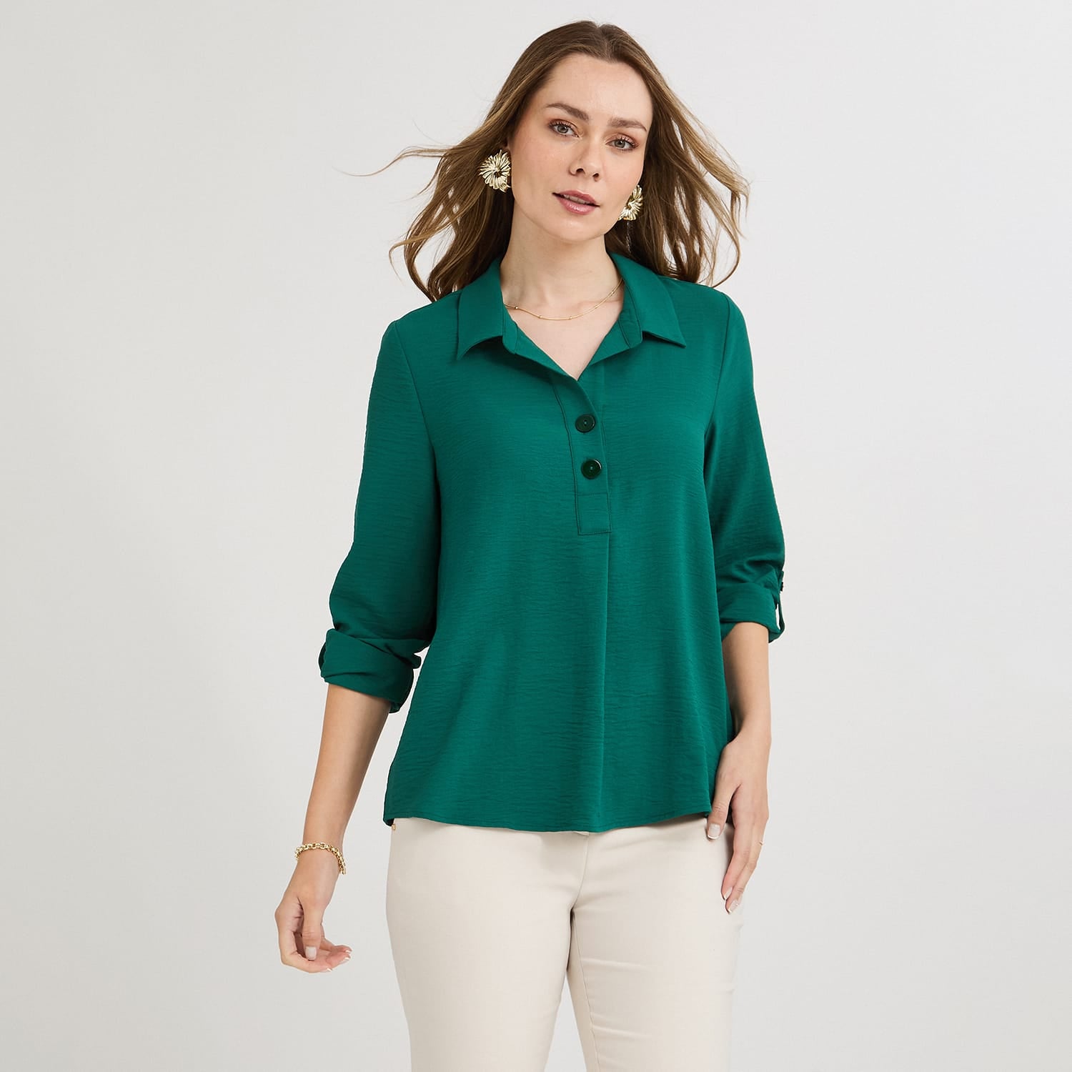 Blusa Manga Roll Up con Botones en Escote Verde